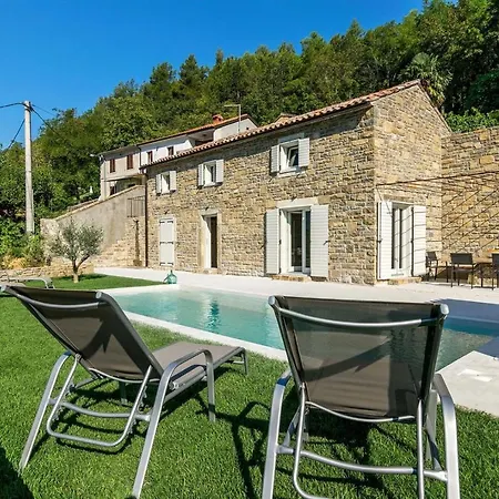 Casa Libera *